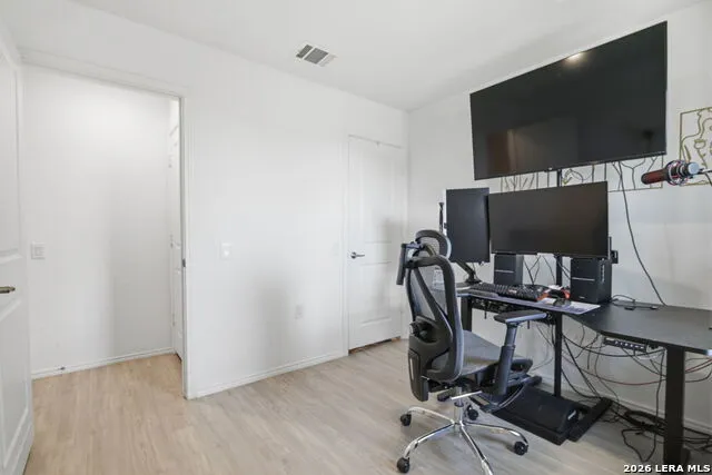 11942 Fuzzy Path San Antonio, TX 78221
