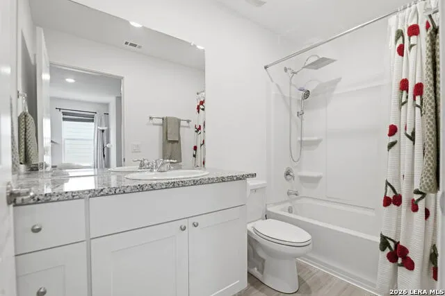 11942 Fuzzy Path San Antonio, TX 78221