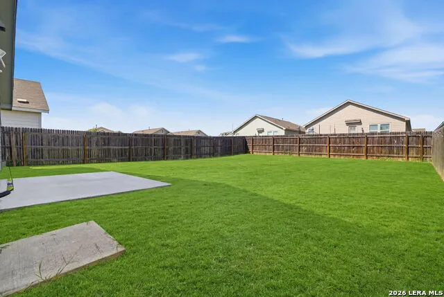 11942 Fuzzy Path San Antonio, TX 78221