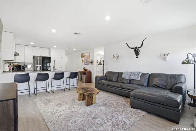 11942 Fuzzy Path San Antonio, TX 78221