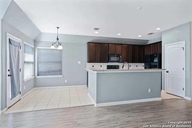 369 Derby Dr Boerne, TX 78006