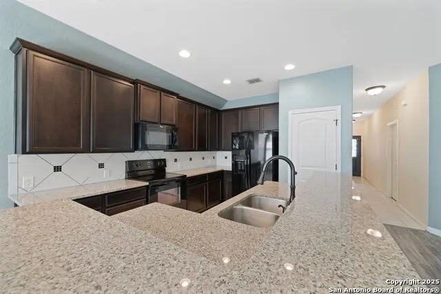369 Derby Dr Boerne, TX 78006