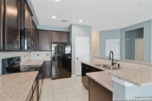 369 Derby Dr Boerne, TX 78006
