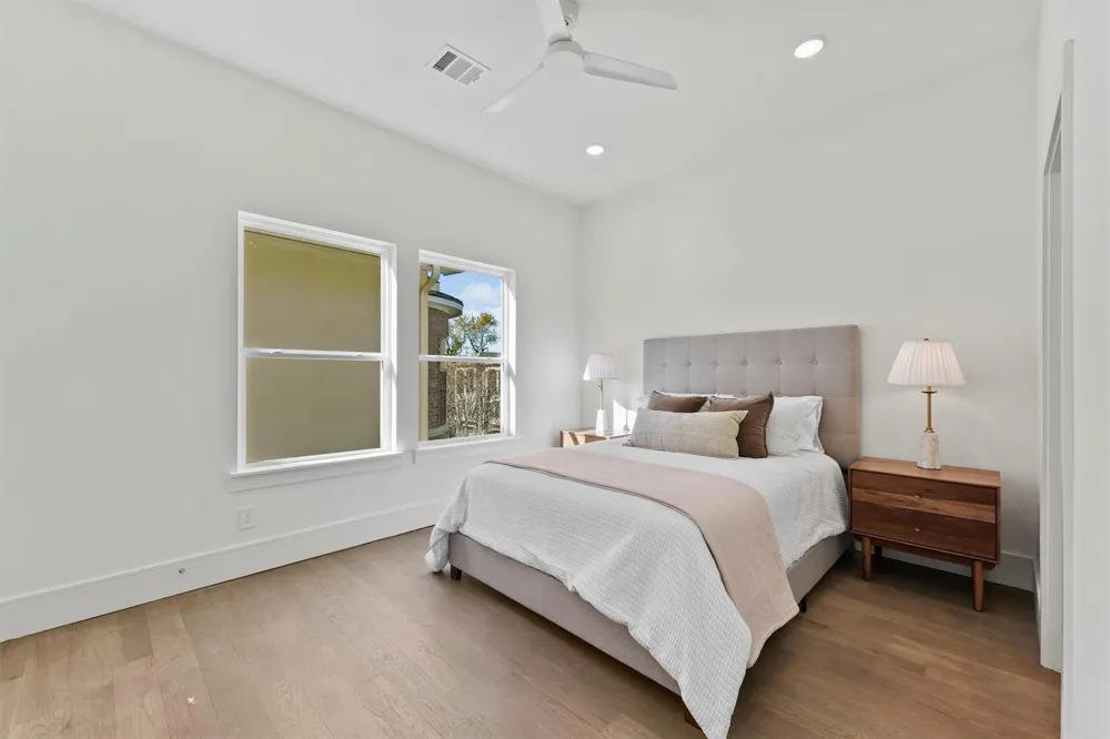 5407 Dickson Street Houston, TX 77007