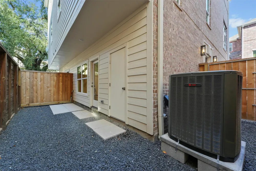 5407 Dickson Street Houston, TX 77007