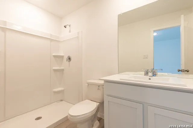 6749 MARBLE RDG Elmendorf, TX 78112