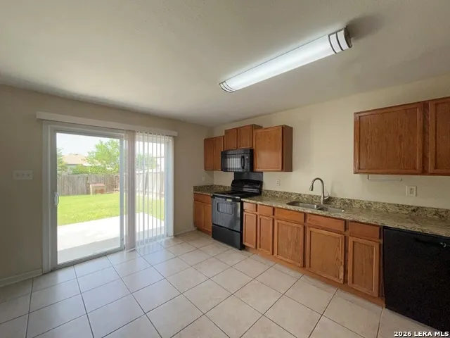 6667 Beech Trail Converse, TX 78109