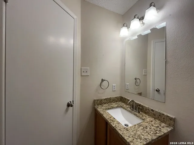 6667 Beech Trail Converse, TX 78109