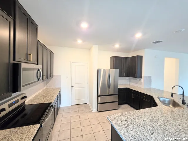 250 W FLOWING RIVER DR Boerne, TX 78006