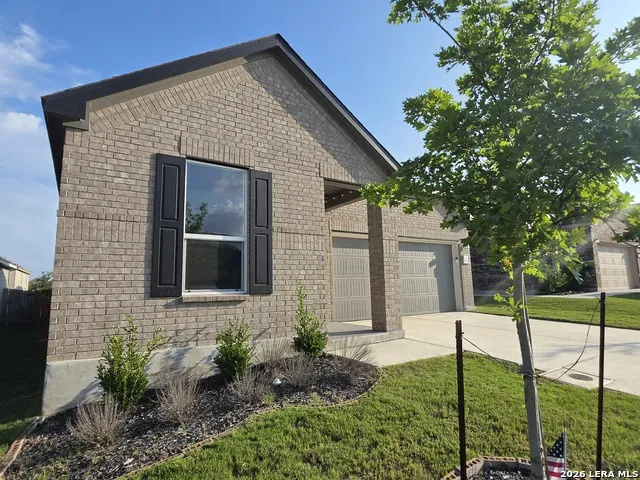 250 W FLOWING RIVER DR Boerne, TX 78006
