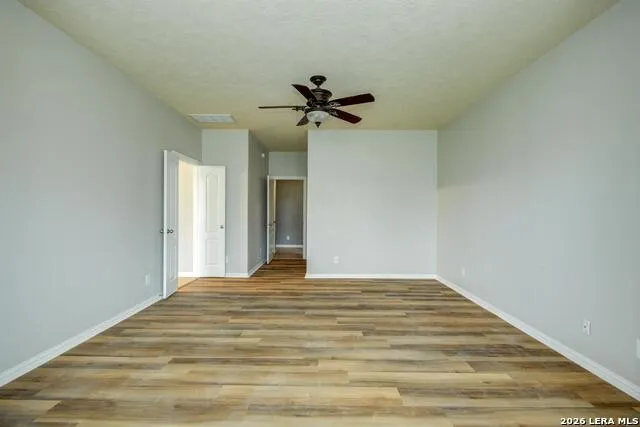 122 Bright Brook Lane Dickinson, TX 77539