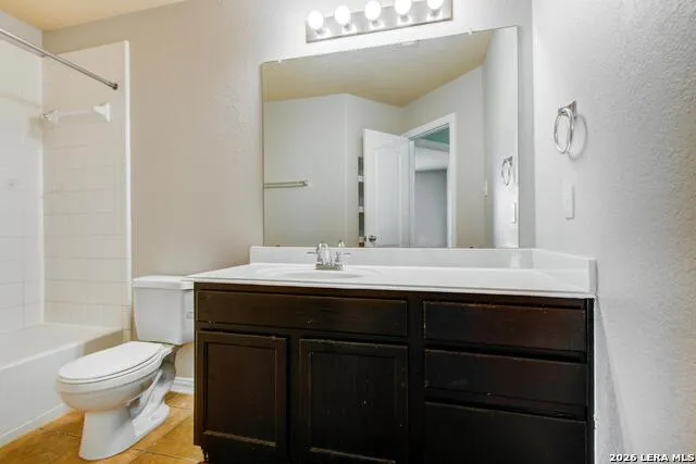 122 Bright Brook Lane Dickinson, TX 77539