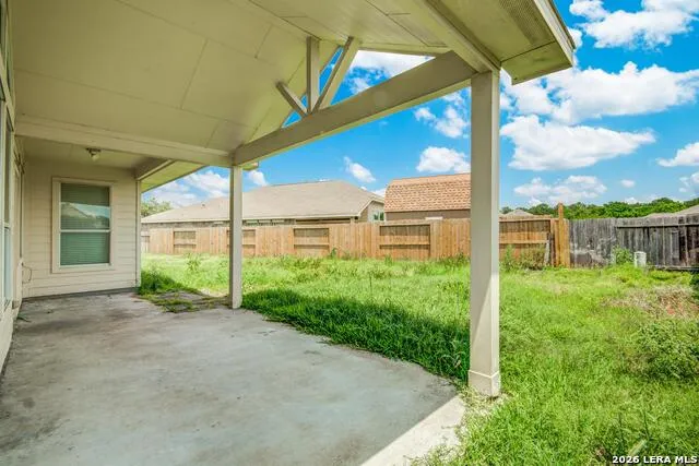 122 Bright Brook Lane Dickinson, TX 77539