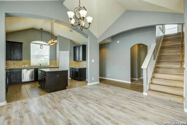 122 Bright Brook Lane Dickinson, TX 77539