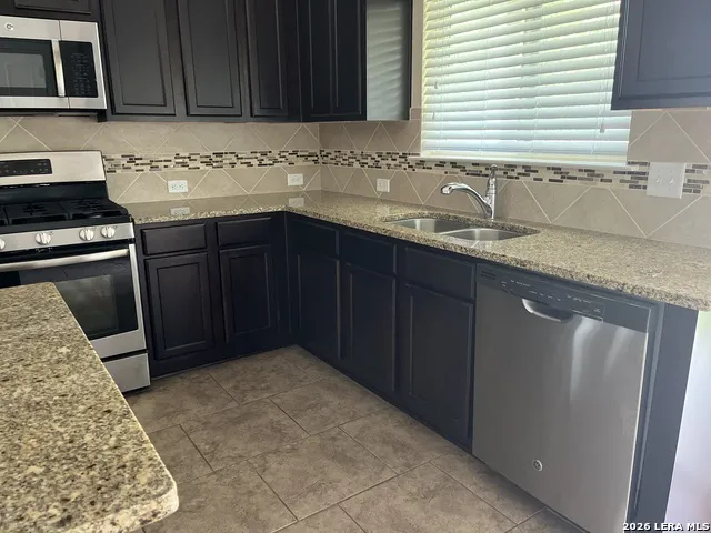 1871 BARON DR New Braunfels, TX 78130