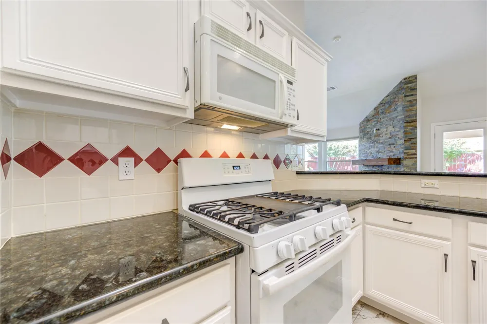 15831 Laurel Cove Cove Tomball, TX 77377