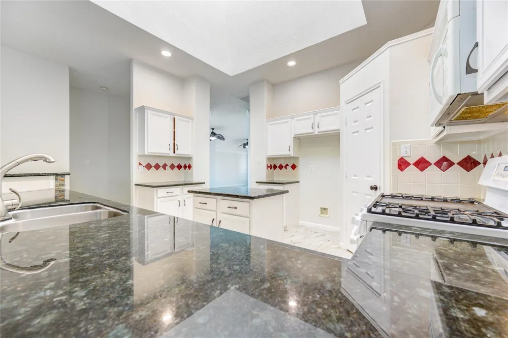 15831 Laurel Cove Cove Tomball, TX 77377