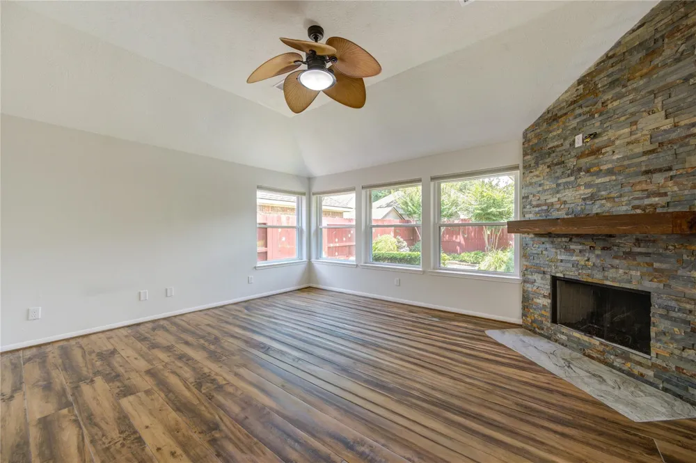 15831 Laurel Cove Cove Tomball, TX 77377