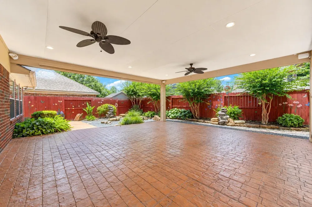 15831 Laurel Cove Cove Tomball, TX 77377