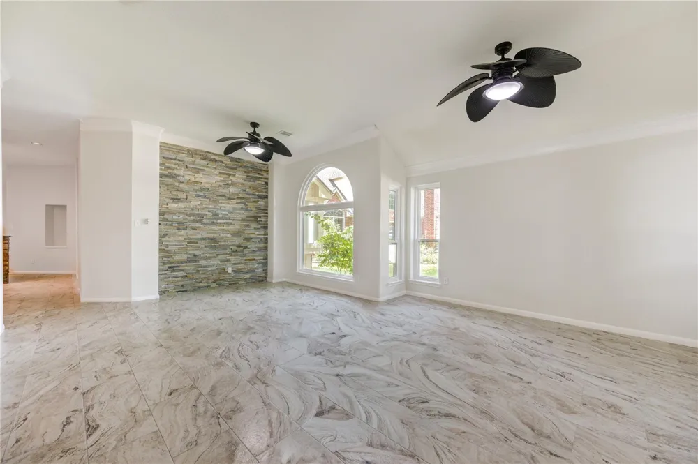 15831 Laurel Cove Cove Tomball, TX 77377