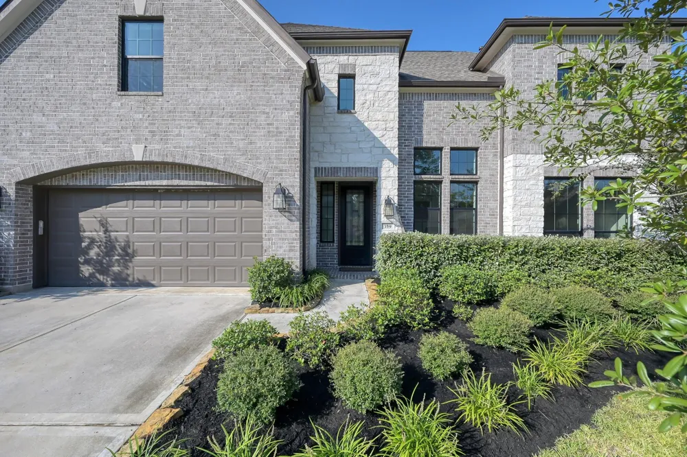 359 Calmato Woods Way Conroe, TX 77318