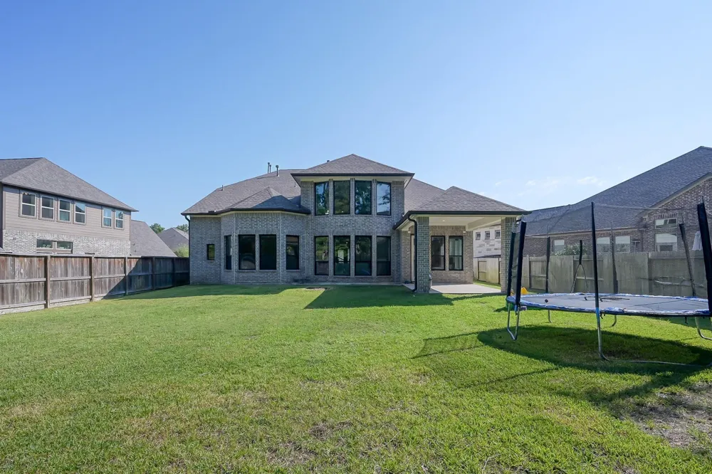 359 Calmato Woods Way Conroe, TX 77318