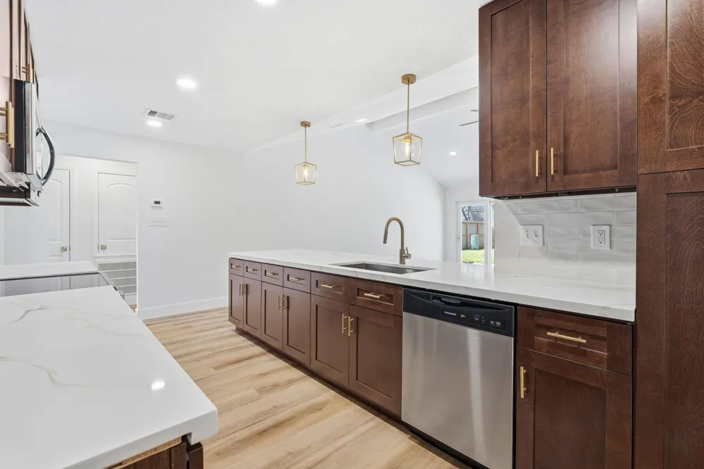 2623 Coopers Post Lane Sugar Land, TX 77478