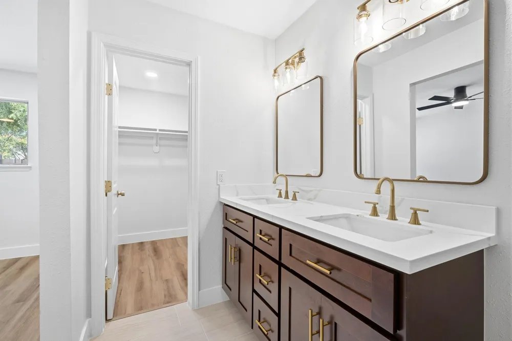 2623 Coopers Post Lane Sugar Land, TX 77478