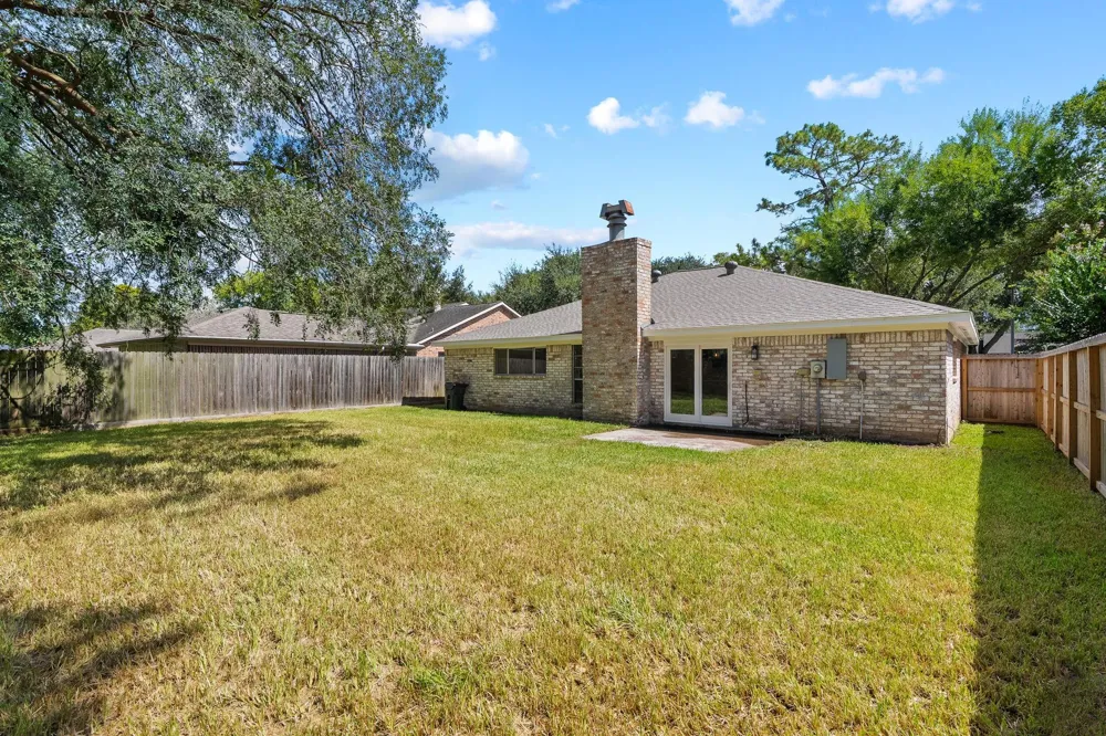2623 Coopers Post Lane Sugar Land, TX 77478