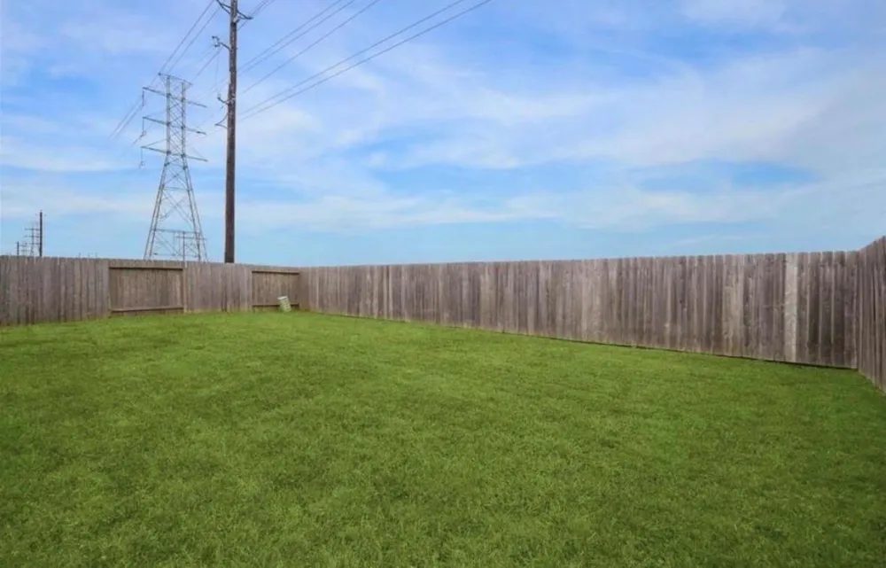 8711 Willet Street Baytown, TX 77521