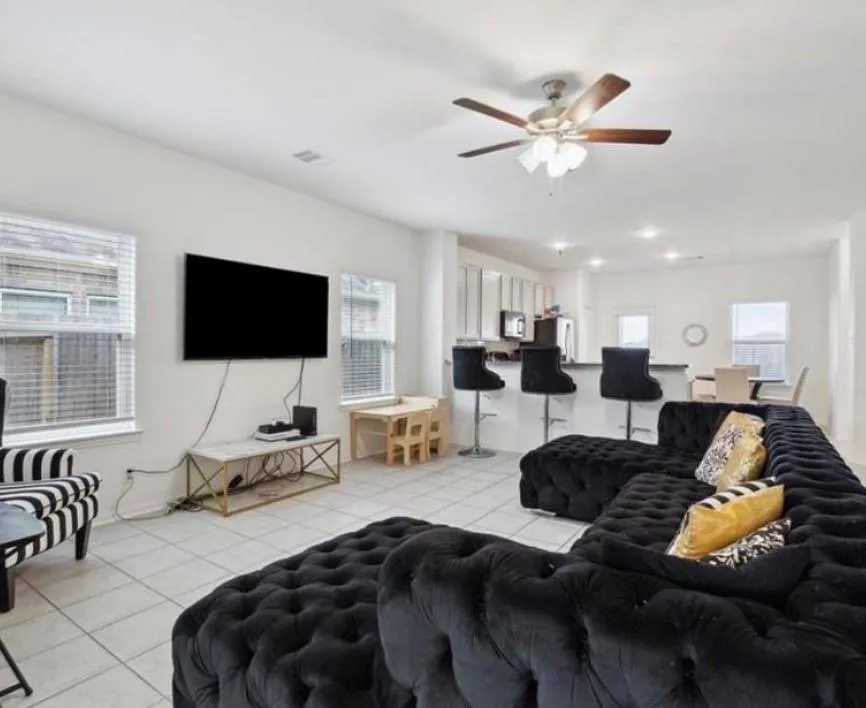 8711 Willet Street Baytown, TX 77521