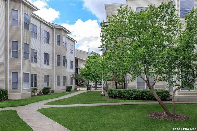 301 W LITTLE YORK RD Unit 430 Houston, TX 77076