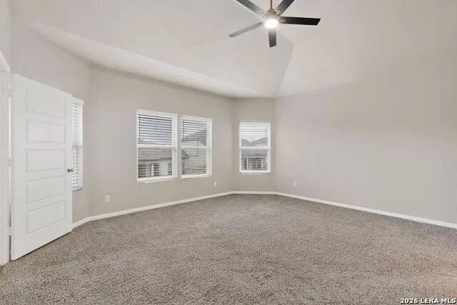1141 AMBER LK Seguin, TX 78155