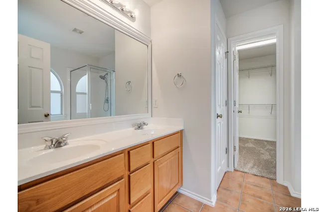 415 Diana Converse, TX 78109