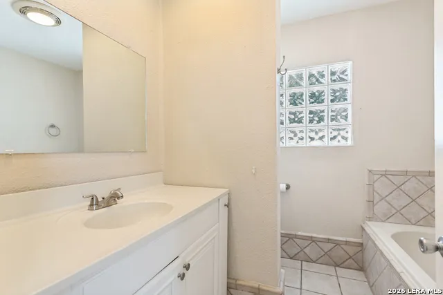 313 LILAC LN Terrell Hills, TX 78209
