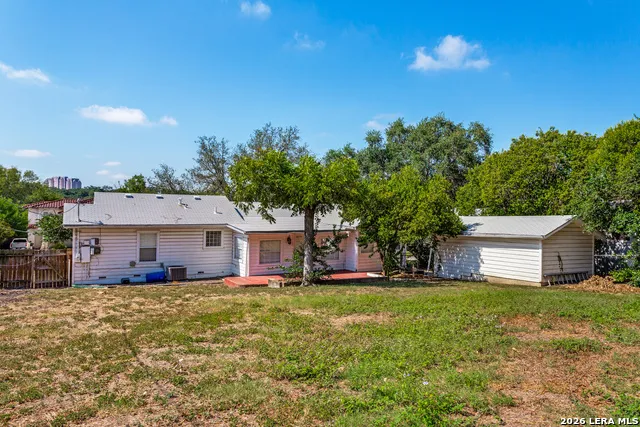 313 LILAC LN Terrell Hills, TX 78209