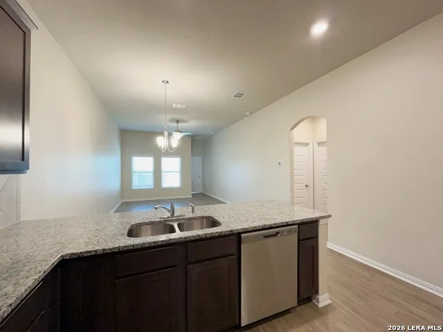 5435 Devils Gate Unit 2 Converse, TX 78109