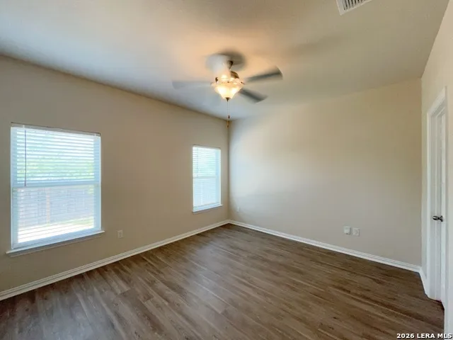 5435 Devils Gate Unit 2 Converse, TX 78109