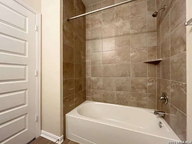 5435 Devils Gate Unit 2 Converse, TX 78109