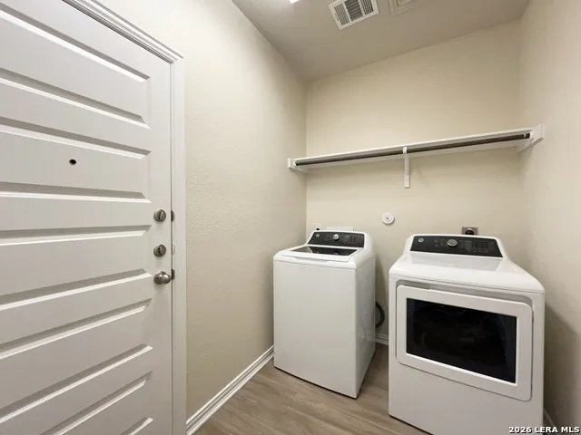 5435 Devils Gate Unit 2 Converse, TX 78109