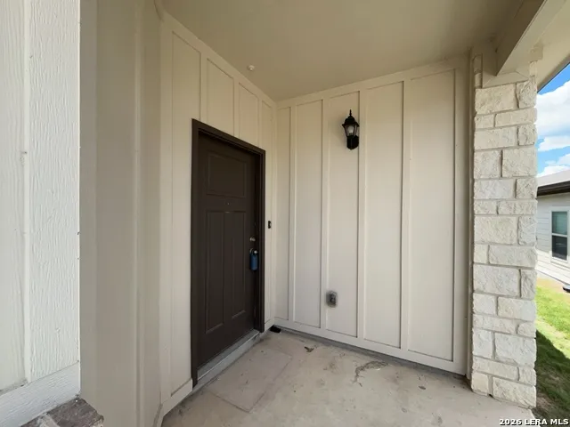 5435 Devils Gate Unit 2 Converse, TX 78109