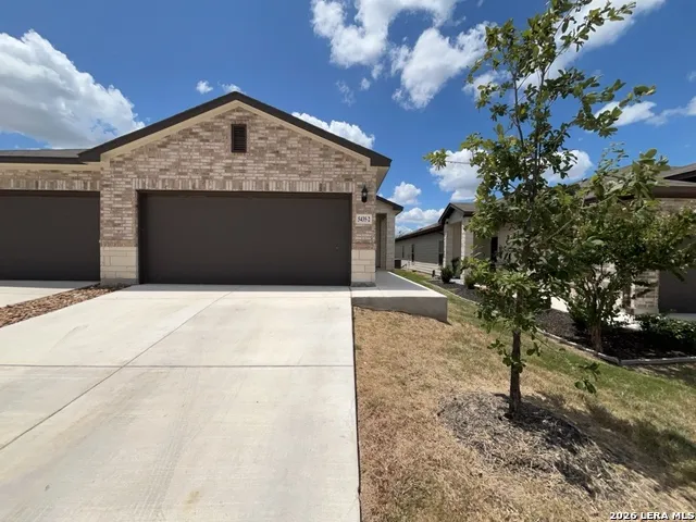 5435 Devils Gate Unit 2 Converse, TX 78109