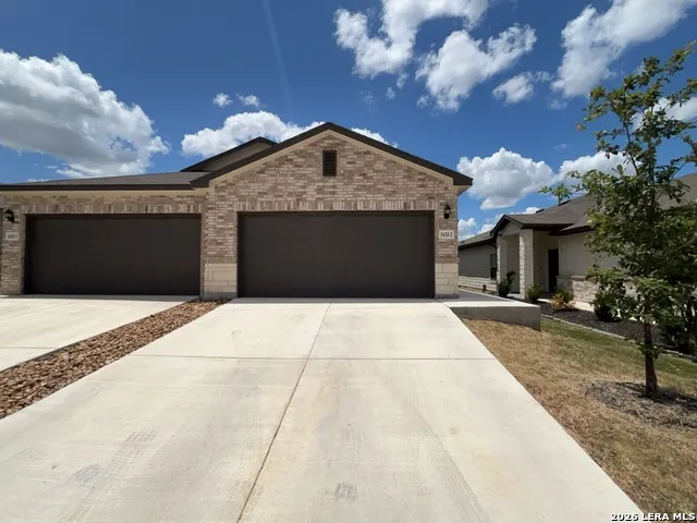 5435 Devils Gate Unit 2 Converse, TX 78109