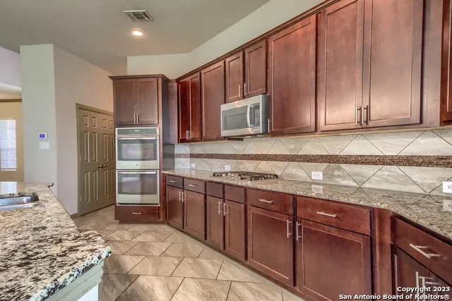 12822 COAL MINE RISE San Antonio, TX 78245