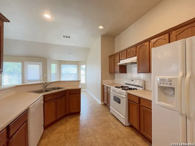 8526 Rita Blanca Converse, TX 78109