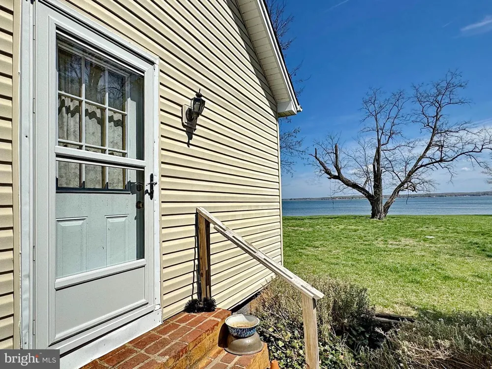 13922 RIVER ROAD Newburg, MD 20664