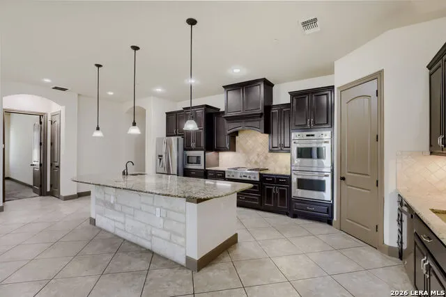 5923 Dewdrop Converse, TX 78109