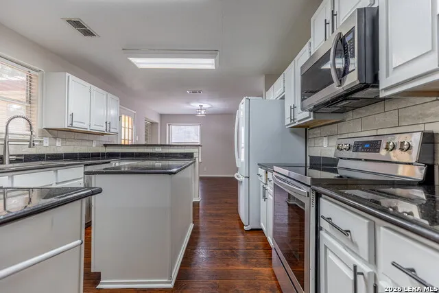 3604 MEADE ST Schertz, TX 78154