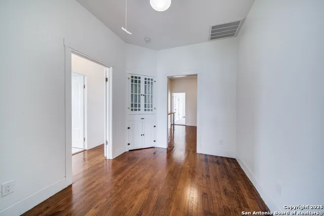 322 E Locust San Antonio, TX 78212
