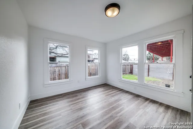 322 E Locust San Antonio, TX 78212